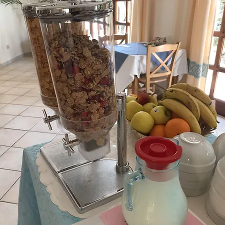 佩韦罗皮科洛酒店 酒店 切尔沃港